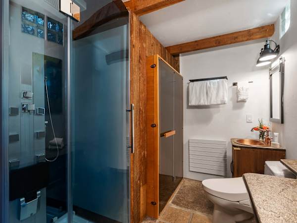 Abode at Luxe Barnhouse, Teton views, private hot tub, upscale interior