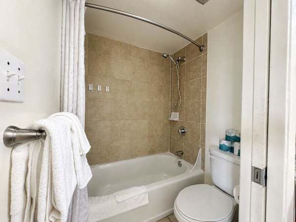 Refresh in your bathroom with a tub/shower combo