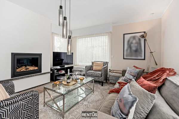 Villa Zee en Zand-bungalow with garden and parking