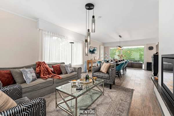Villa Zee en Zand-bungalow with garden and parking