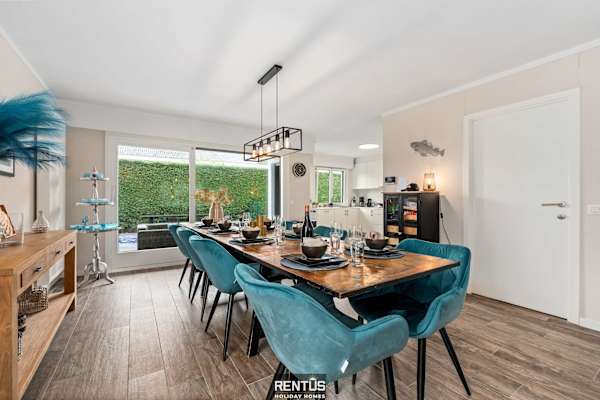 Villa Zee en Zand-bungalow with garden and parking