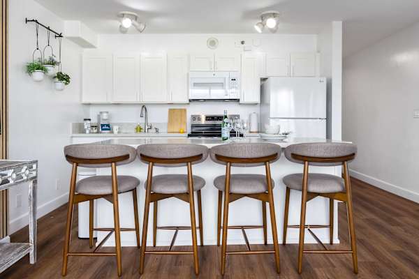 Share meals together in your breakfast bar with 4 chairs, plus a fully-equipped kitchen to prepare your meals.