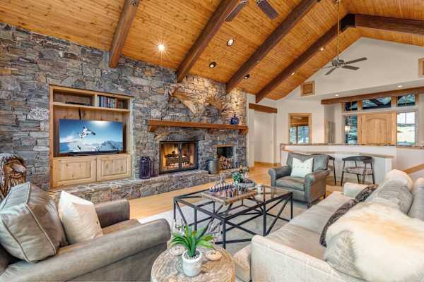 Abode at Sleeping Indian, Jackson Hole, 5 suites
