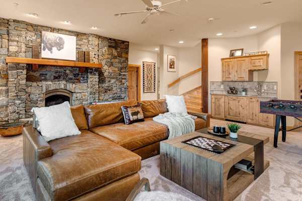 Abode at Sleeping Indian, Jackson Hole, 5 suites
