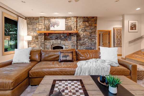 Abode at Sleeping Indian, Jackson Hole, 5 suites