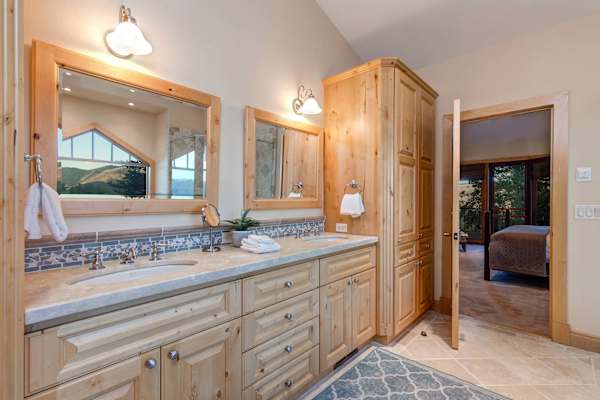 Abode at Sleeping Indian, Jackson Hole, 5 suites