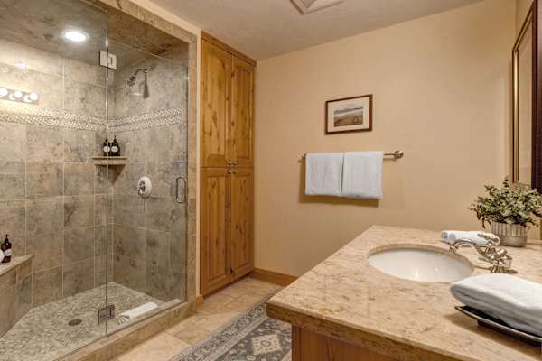 Abode at Sleeping Indian, Jackson Hole, 5 suites