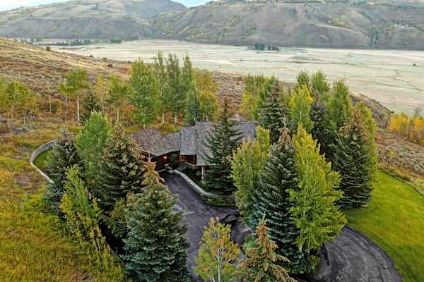 Abode at Sleeping Indian, Jackson Hole, 5 suites