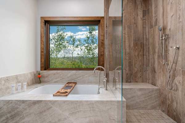 Abode at Sleeping Indian, Jackson Hole, 5 suites