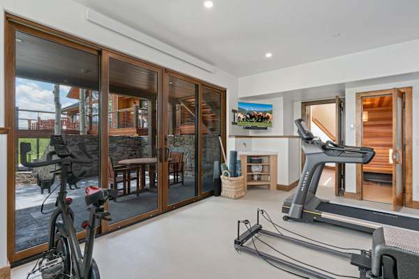Abode at Sleeping Indian, Jackson Hole, 5 suites