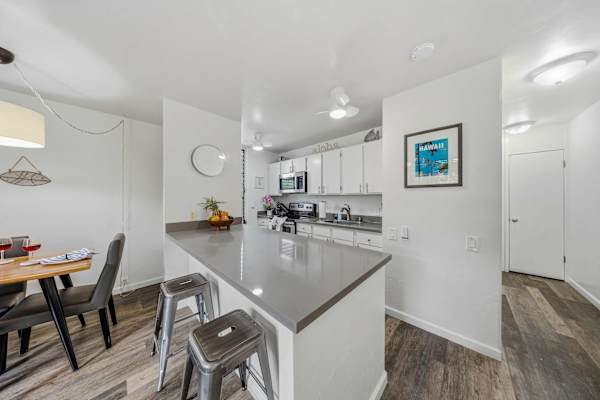 Open Kitchen Designed For Easy Entertaining
