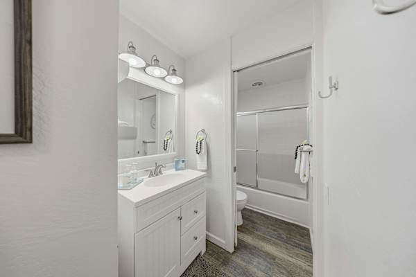 Bright Vanity For Everyday Convenience