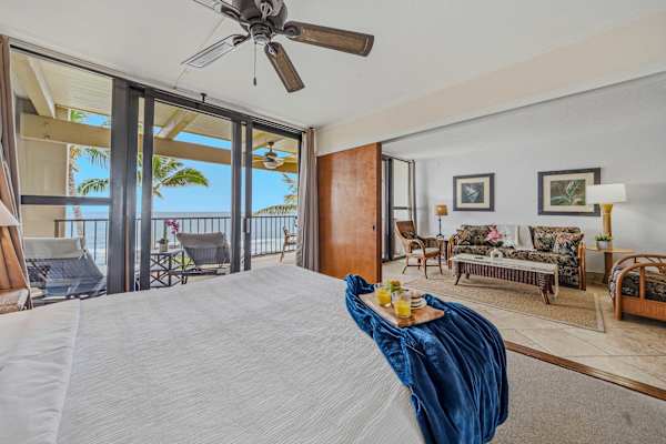 Spacious Oceanfront Suite With Panoramic Views