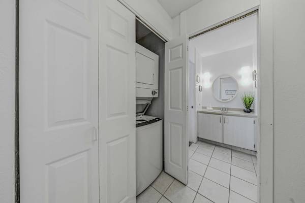 Convenient In-Unit Washer And Dryer For All Your Beach Gear