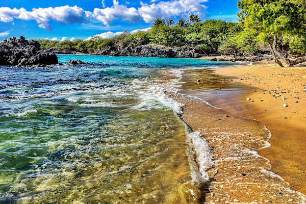 Discover A Hidden Hawaiian Beach Paradise