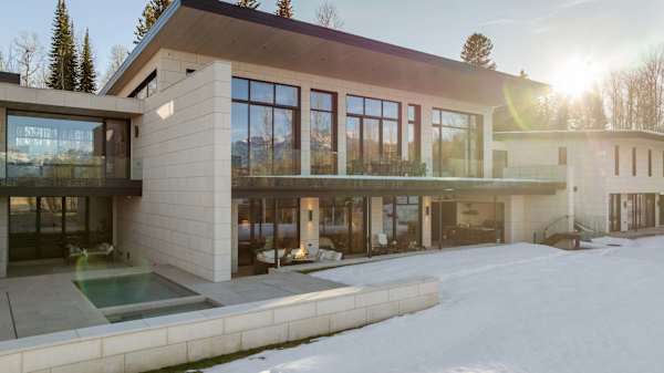 Abode at The Dragonfly Lodge, private pool, stunning Teton views