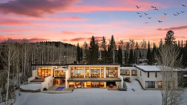 Abode at The Dragonfly Lodge, private pool, stunning Teton views