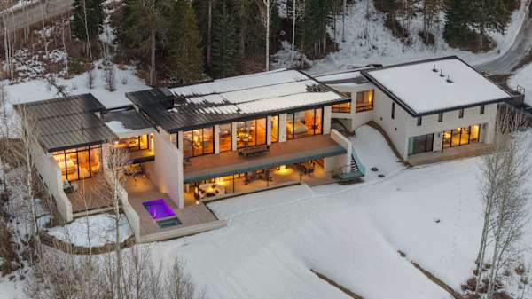 Abode at The Dragonfly Lodge, private pool, stunning Teton views