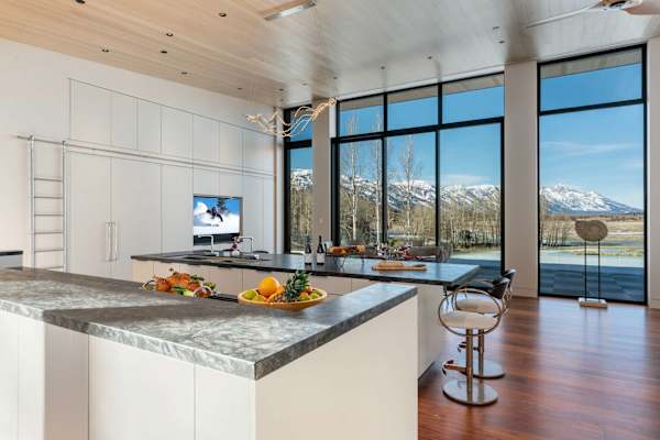 Abode at The Dragonfly Lodge, private pool, stunning Teton views