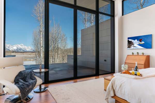 Abode at The Dragonfly Lodge, private pool, stunning Teton views