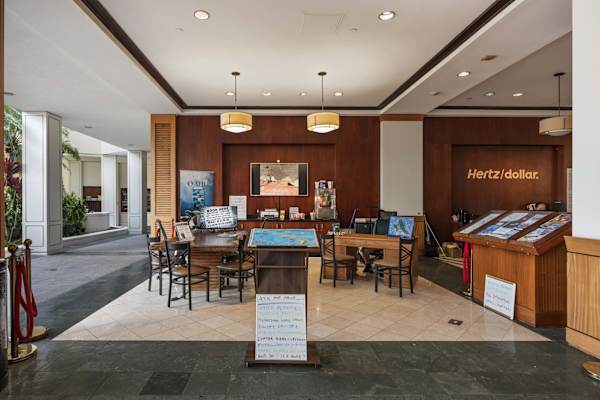 Plan your perfect island itinerary at the main lobby activity and car rental desks in Ilikai, where helpful guides and on-site transport options make exploring Oahu a breeze.