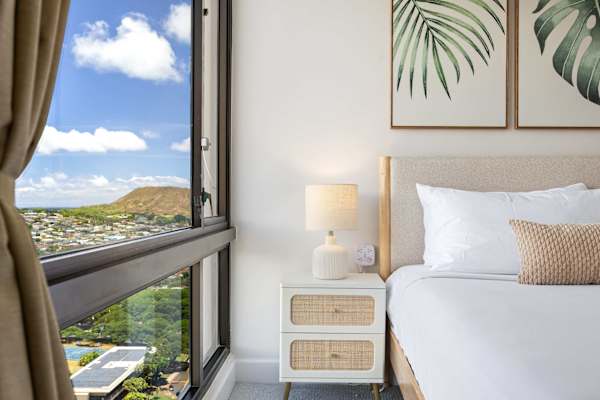 Wake up to stunning, panoramic mountain and sky views right from the comfort of your bed.