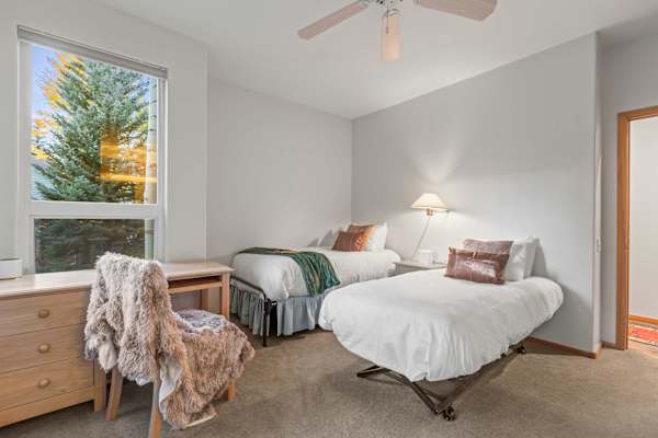 Abode at Sawtooth, chef's kitchen, sleeps 10, near ski resort