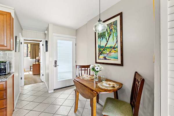 Dining area, hallway to bedroom
