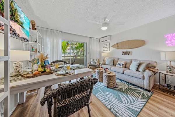 Open-Concept Living & Dining Area with Coastal Décor