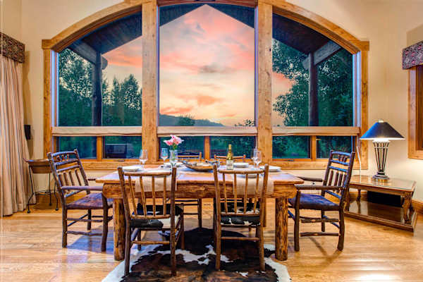 Abode at Sweetwater, Teton views, outdoor living, private pond