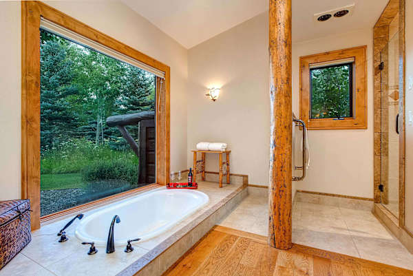Abode at Sweetwater, Teton views, outdoor living, private pond