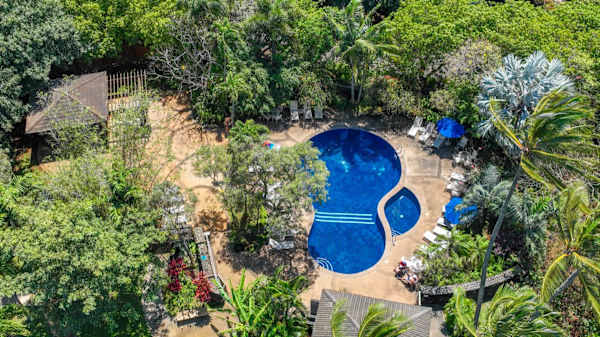 Waikomo streams has both a pool and a wadding pool for the kids!