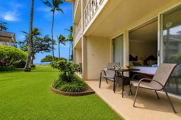Shaded Lanai 