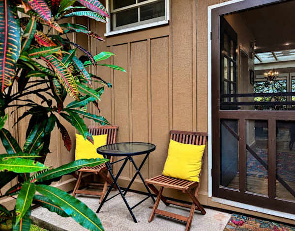 Comfortable and refreshing outdoor seating