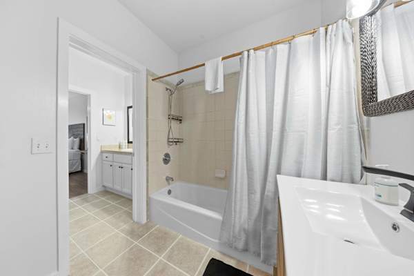 Guest Bathroom with Tub Shower Combo