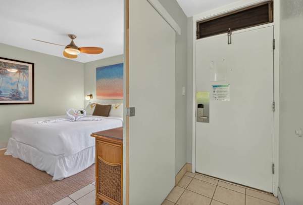 Entry way & bedroom entry