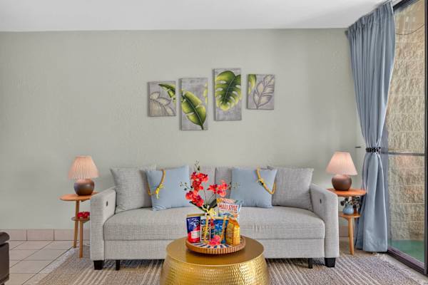 Paki Maui 120 | King Bed, Garden Lanai & Oceanfront Pool.
