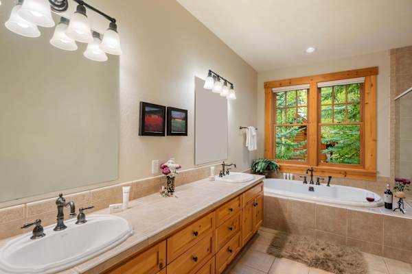 Abode at Riverstone, private hot tub, Jackson Hole Mountain Resort