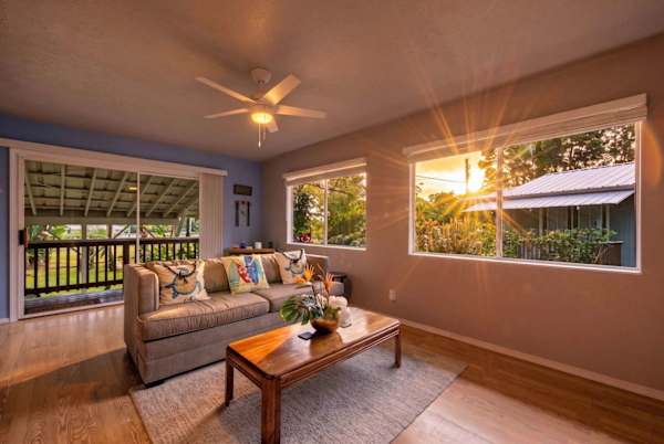 Island Rainforest Grove - Two comfortable homes on one spacious lot that are close to beaches and waterfalls!