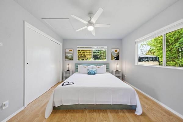 Island Rainforest Grove - Two comfortable homes on one spacious lot that are close to beaches and waterfalls!