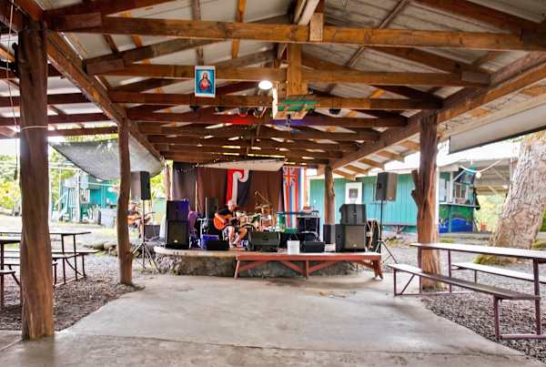 Tranquil Island Escape at Kehena Beach