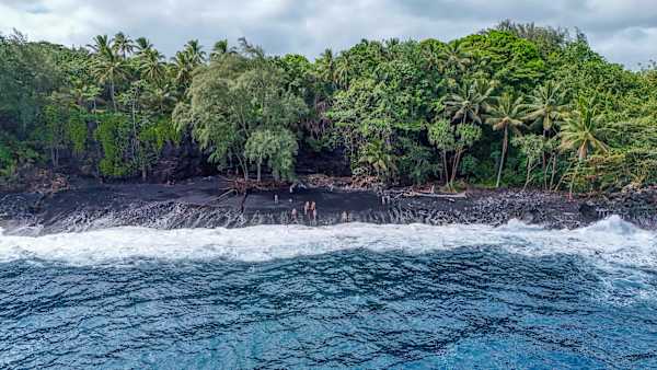 Tranquil Island Escape at Kehena Beach