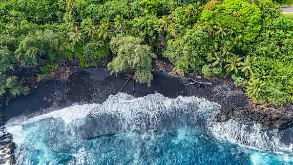 Tranquil Island Escape at Kehena Beach