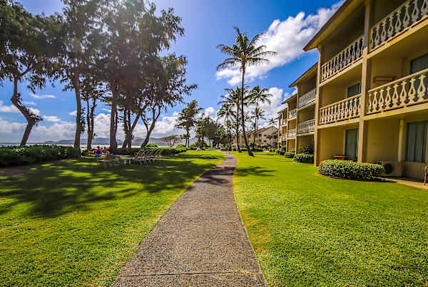 Islander on the Beach 370
