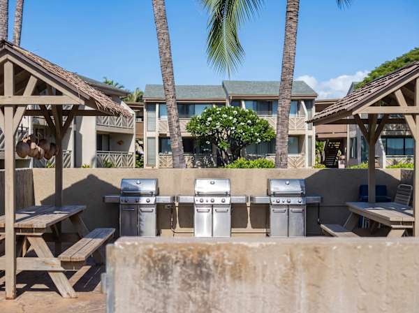 Outdoor BBQ & picnic area