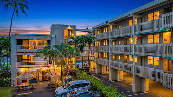 Welcome to Kona Bali Kai with plenty of parking