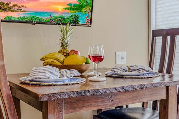 Taste The Island Life In Your Elegant Dining Nook