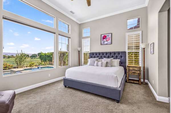 Exclusive Escape: Poolside Luxury near Scenic Golf