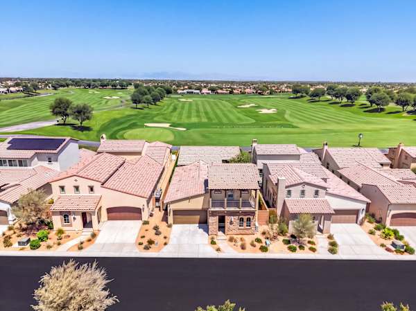 Exclusive Escape: Poolside Luxury near Scenic Golf