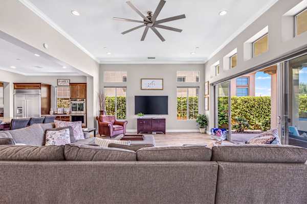 Exclusive Escape: Poolside Luxury near Scenic Golf